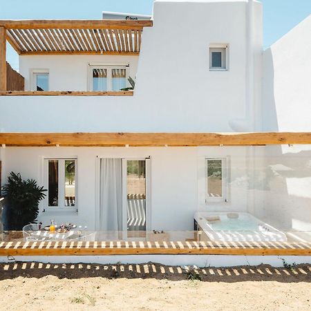 Sunday Luxury Suites Agia Anna  外观 照片