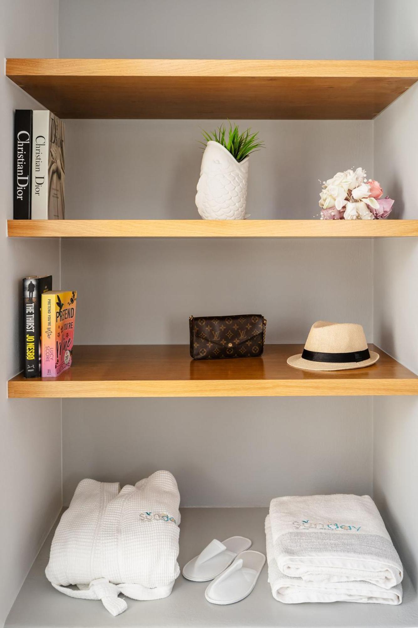 Sunday Luxury Suites Agia Anna  外观 照片