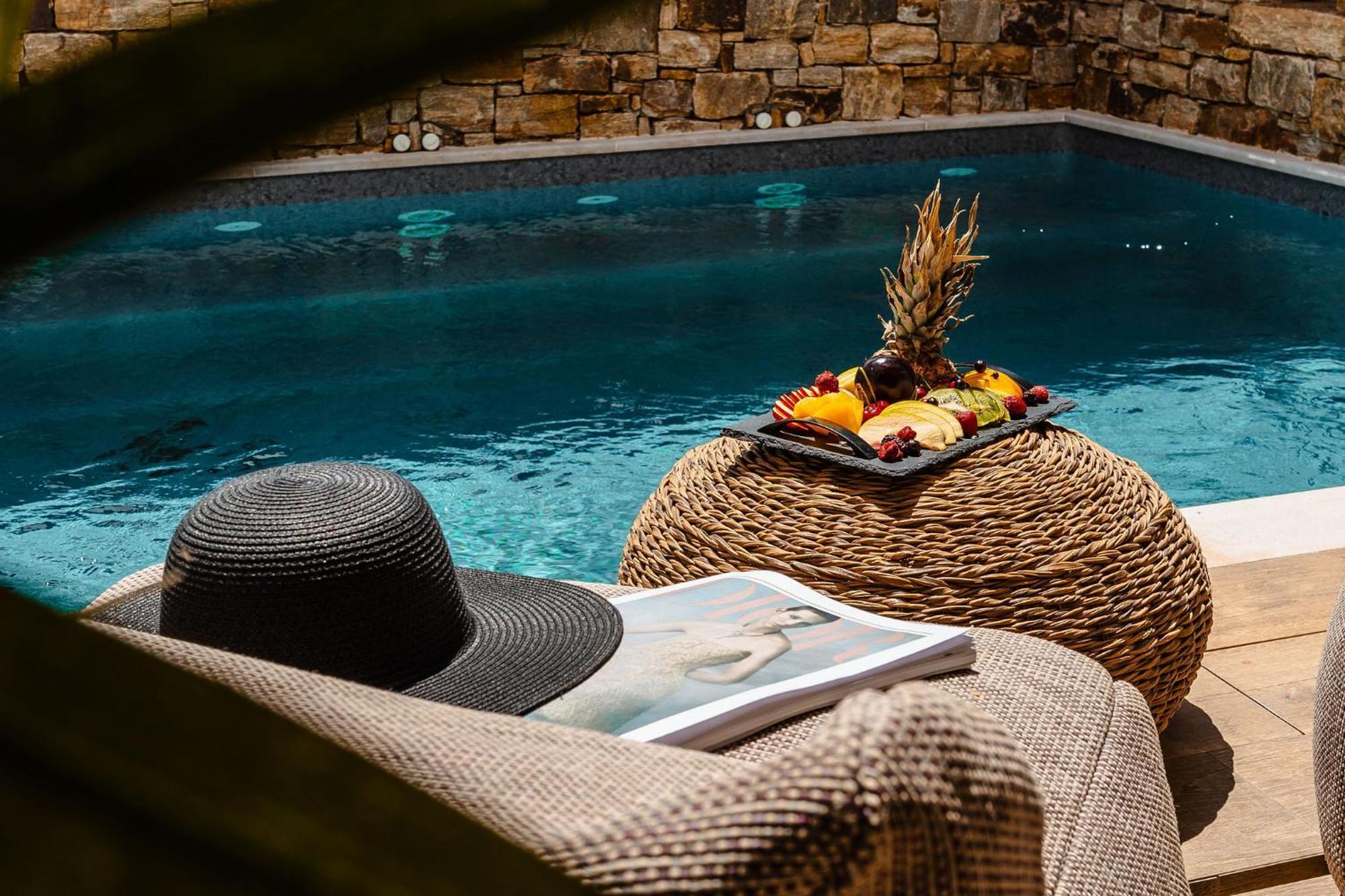 Sunday Luxury Suites Agia Anna  外观 照片
