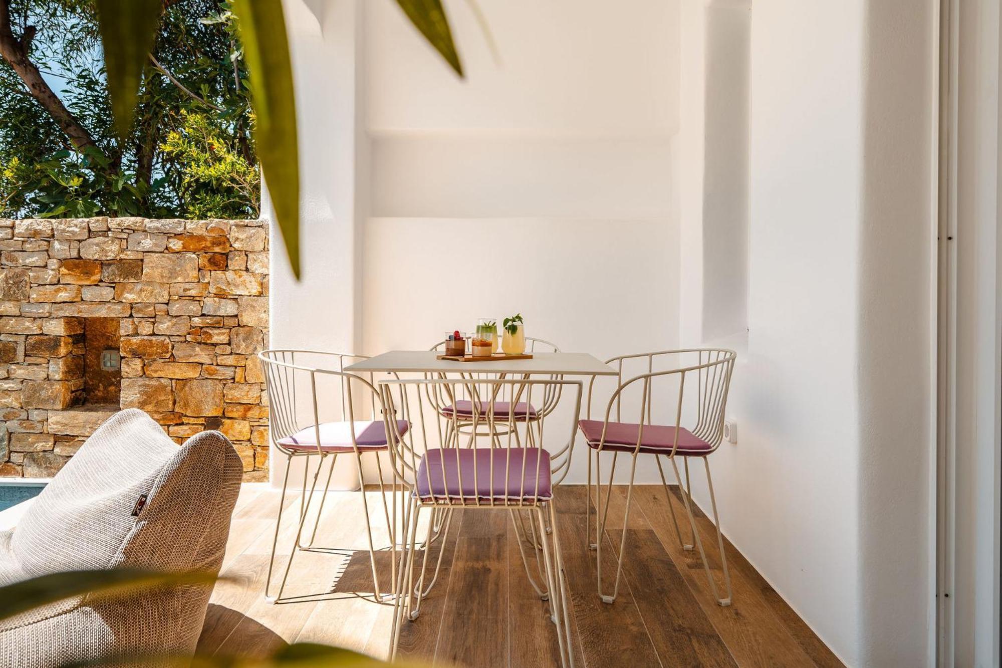 Sunday Luxury Suites Agia Anna  外观 照片