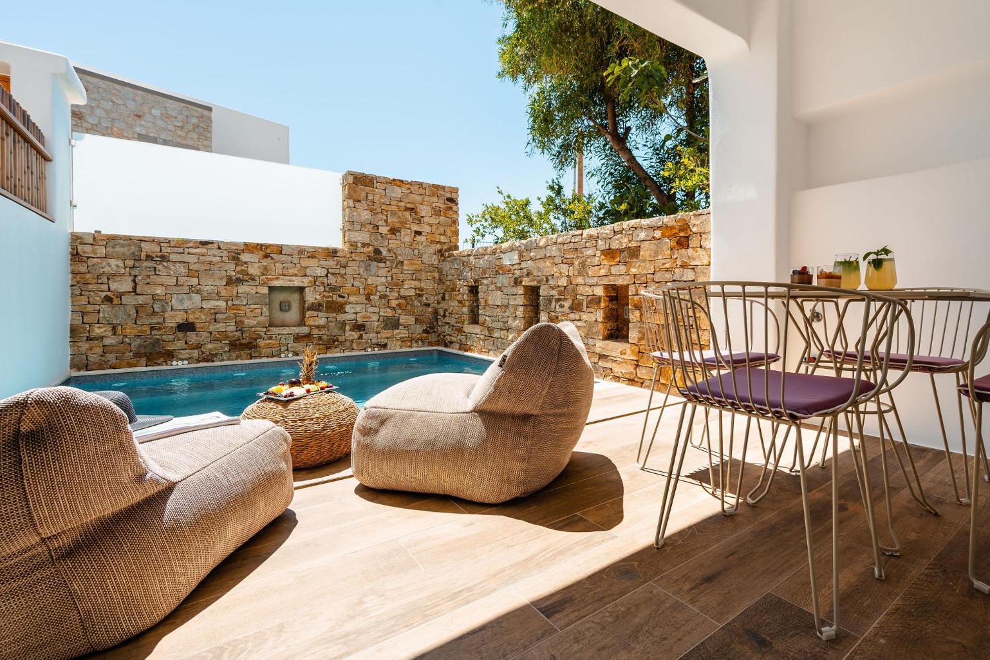 Sunday Luxury Suites Agia Anna  外观 照片